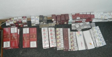 Pieţele din Tomis III şi Kilometrul 4-5, împânzite de jandarmi: contrabandiştii de tutun s-au ales cu dosare penale!
